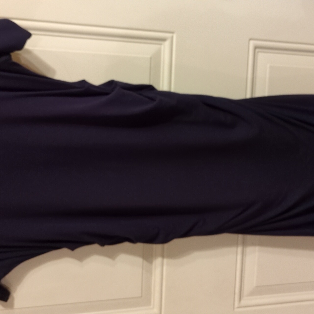 Lysse Fitted Maxi Dress -Ruched - Versatile for Many Occasions - Soft Touch - Picture 3 of 13